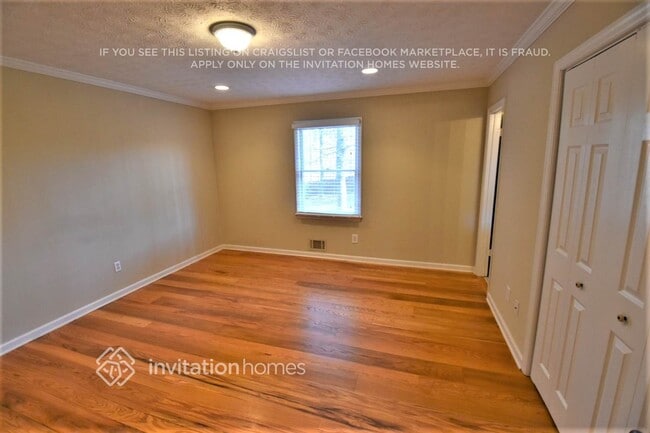 695 Bankshire Dr in Suwanee, GA - Building Photo - Building Photo