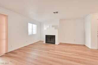 8600 W Charleston Blvd in Las Vegas, NV - Building Photo - Building Photo