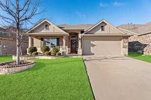 804 Skytop Dr in Haslet, TX - Building Photo