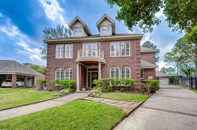 property at 618 Timber Cir