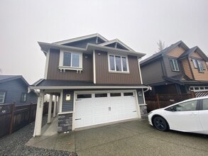 1255 Townsite Rd in Nanaimo, BC - Building Photo - Building Photo