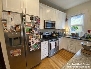 177 School St, Unit 2 in Boston, MA - Building Photo - Building Photo