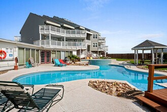 6275 TX-361 in Port Aransas, TX - Building Photo - Building Photo