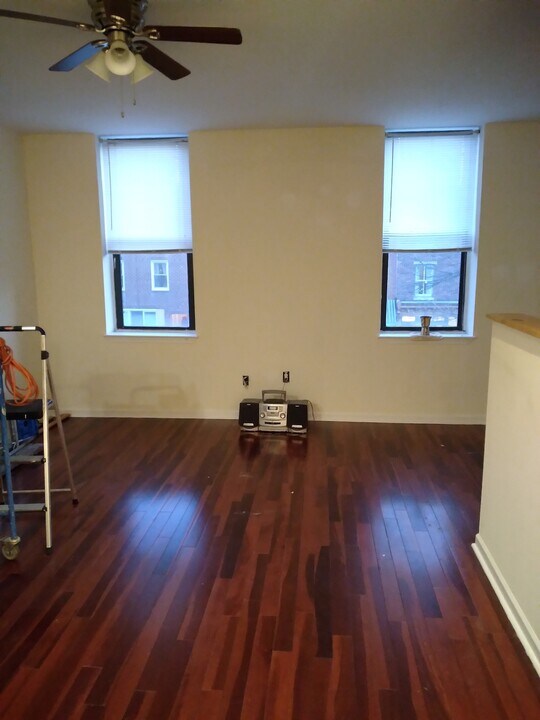 2023 Fairmount Ave in Philadelphia, PA - Building Photo