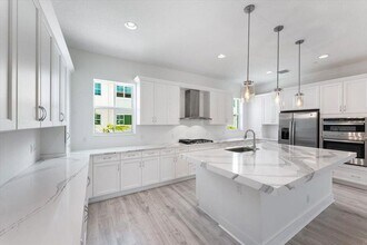 12546 Gross Pointe Dr in Palm Beach Gardens, FL - Building Photo - Building Photo