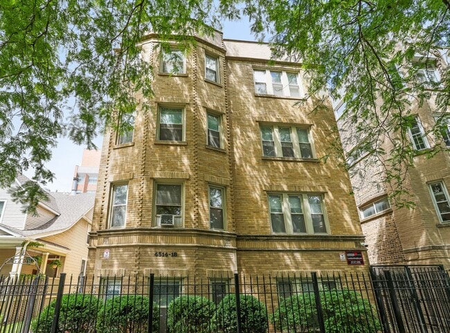 4514 N Wolcott Ave, Unit 2A