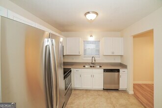 757 Newport Dr in Villa Rica, GA - Building Photo - Building Photo