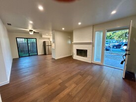 1601 San Pascual St in Santa Barbara, CA - Building Photo