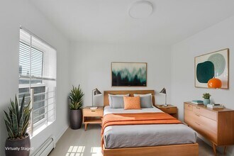 65 St Pauls Ave in Jersey City, NJ - Building Photo - Building Photo