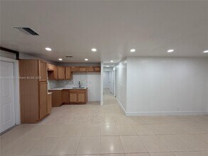 1600 W 14th St in West Palm Beach, FL - Building Photo - Building Photo