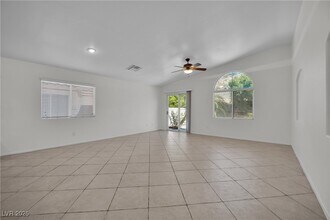 1542 Misty Sky Dr in Henderson, NV - Building Photo - Building Photo