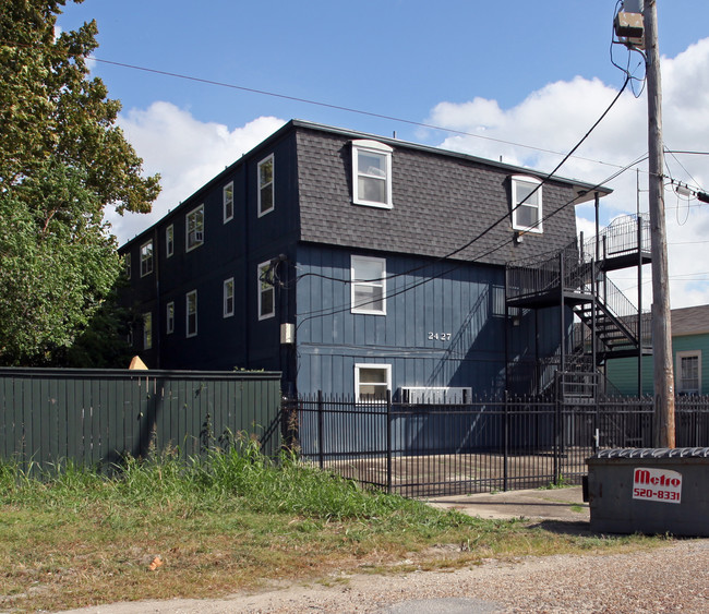 2427 Kerlerec in New Orleans, LA - Foto de edificio - Building Photo