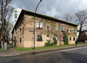 2570 Spruce St in Vancouver, BC - Building Photo