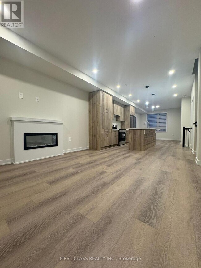 24 Lewis Craigie Ln in Markham, ON - Building Photo - Building Photo