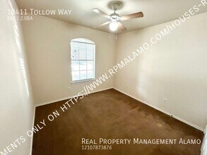 10411 Tollow Way in Helotes, TX - Building Photo - Building Photo