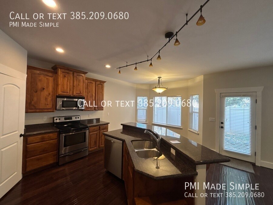 1855 Evry Ct in Holladay, UT - Building Photo