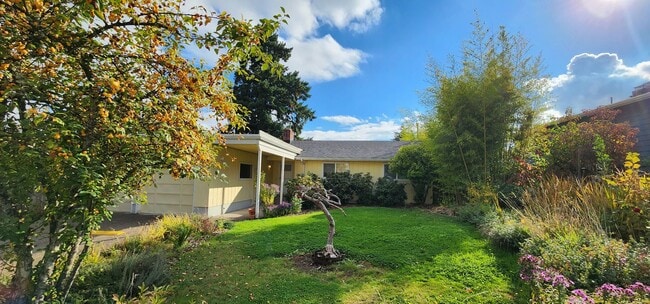 400 NW Ponderosa Ave in Corvallis, OR - Building Photo - Building Photo