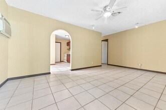 811 32nd St in West Palm Beach, FL - Building Photo - Building Photo