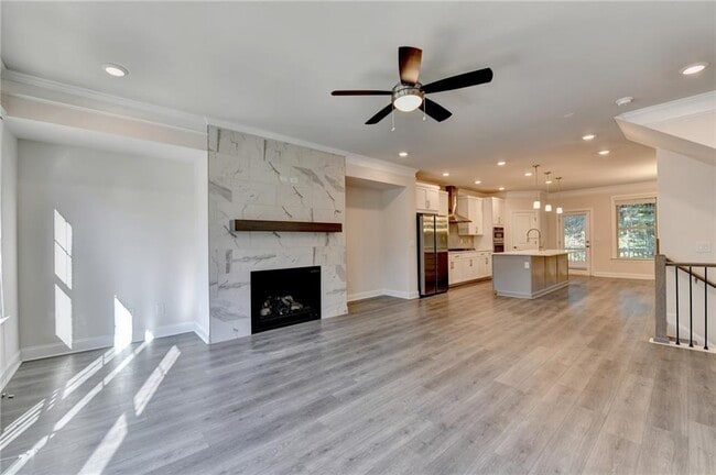 3159 Clairebrooke Ave in Chamblee, GA - Foto de edificio - Building Photo