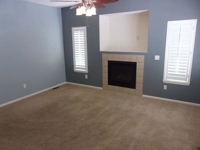 8361 Newbury Way in Fountain, CO - Building Photo - Building Photo
