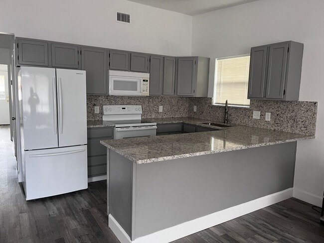 3916 Wand St in Panama City Beach, FL - Building Photo - Building Photo