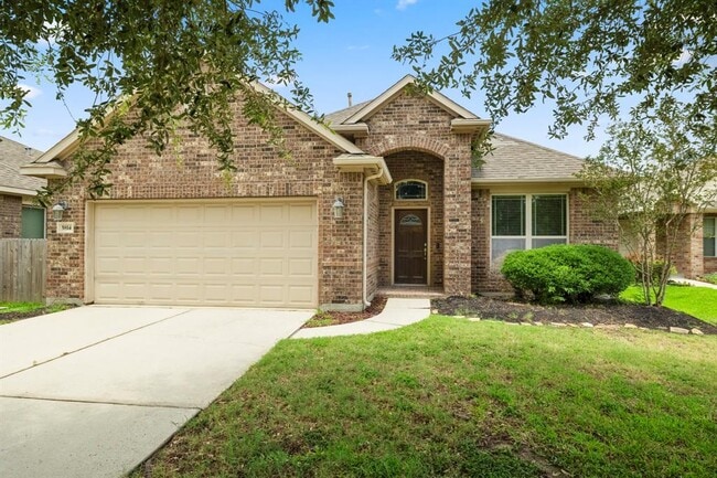 property at 5814 Dayln Ct