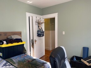 24 Glenrose Rd, Unit 1 in Boston, MA - Building Photo - Building Photo