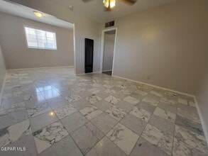 1421 St Johns Dr in El Paso, TX - Building Photo - Building Photo