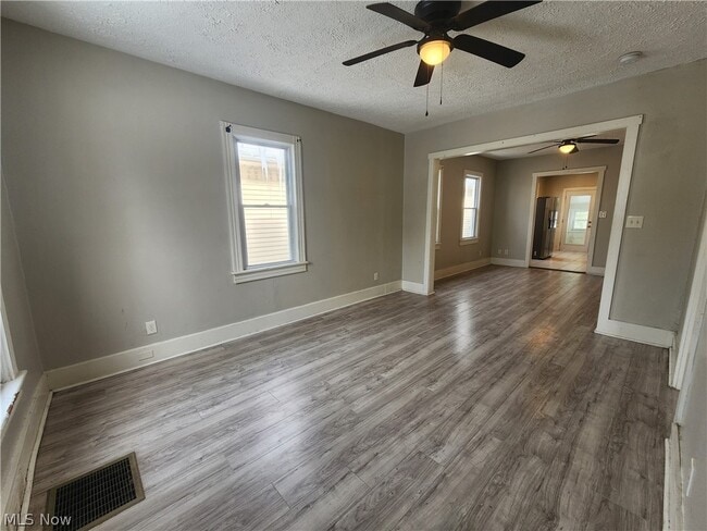 3709 E 69th St in Cleveland, OH - Building Photo - Building Photo