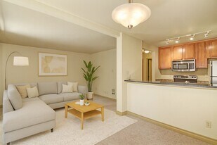 Asbury Park in Kirkland, WA - Building Photo