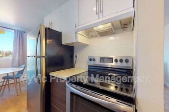 8927-8982 82 Ave NW in Edmonton, AB - Building Photo - Building Photo