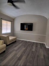 2317 W Bristol Ave in Tampa, FL - Building Photo - Building Photo