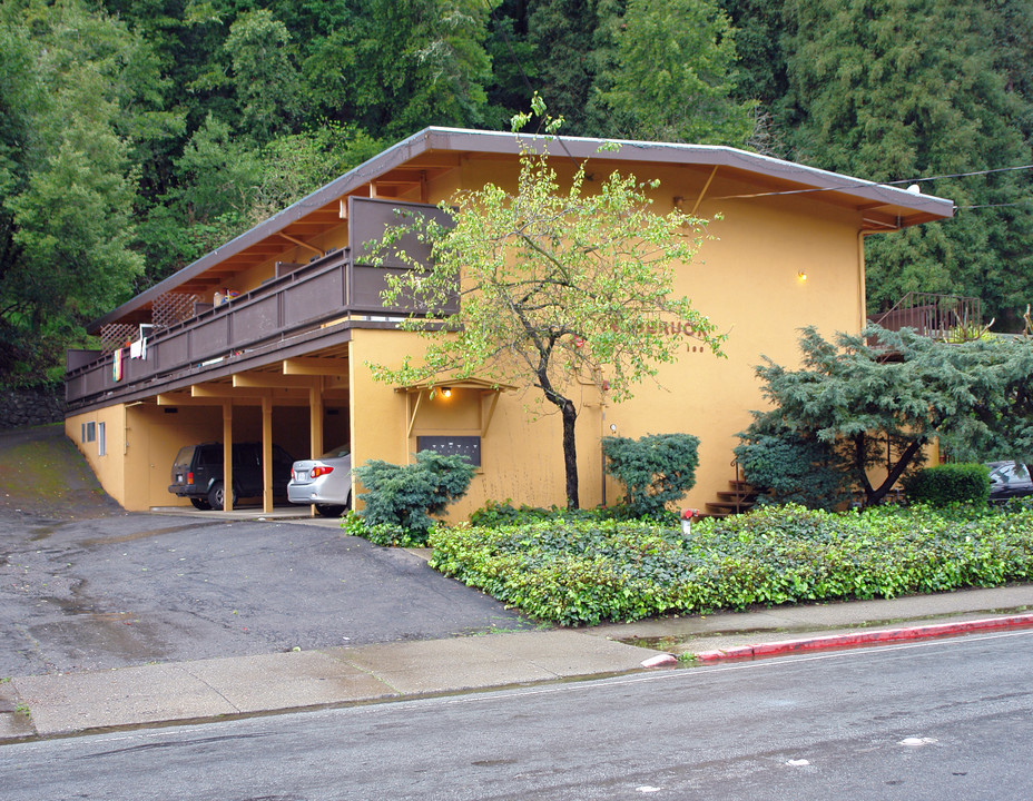 190 Miller Ave in Mill Valley, CA - Building Photo