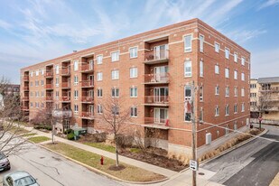 476 Alles St in Des Plaines, IL - Building Photo