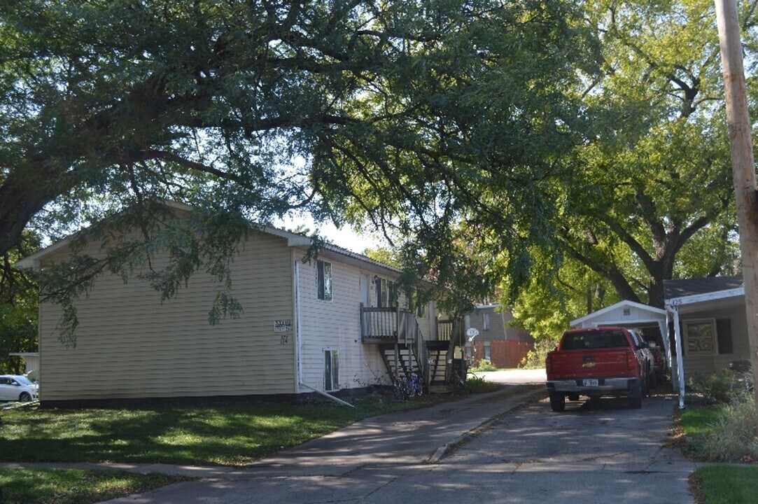 127 S Franklin Ave in Ames, IA - Building Photo