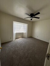 4414 Fishering Dr in Bakersfield, CA - Building Photo - Building Photo