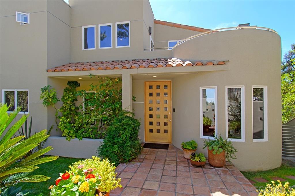 1506 Kearsarge Rd in San Diego, CA - Building Photo