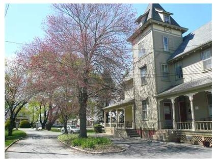 3120 Pawtucket Ave in East Providence, RI - Building Photo