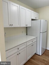 2754 Hollywood Rd in Falls Church, VA - Foto de edificio - Building Photo