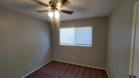 613 Dawn Dr in Garland, TX - Building Photo - Building Photo