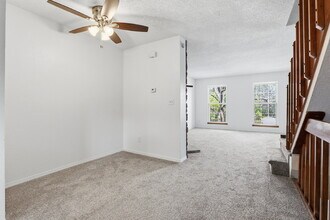 8292 S Fillmore Way in Centennial, CO - Building Photo - Building Photo