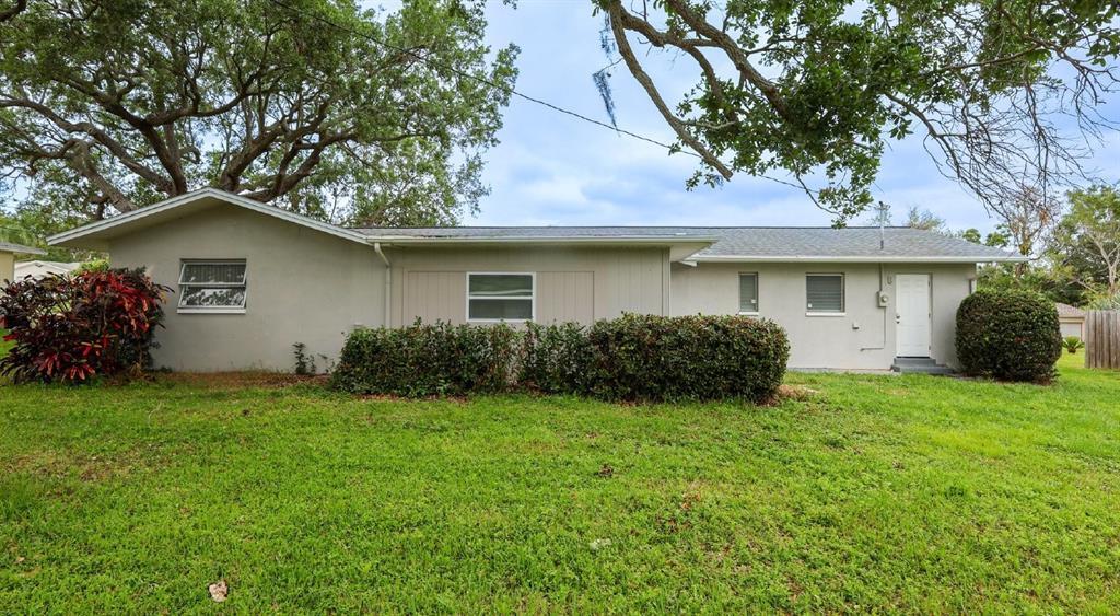 2936 Fountainhead Dr in Largo, FL - Building Photo