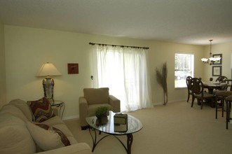 Crystal Trace Apartments in Fort Pierce, FL - Building Photo - Interior Photo