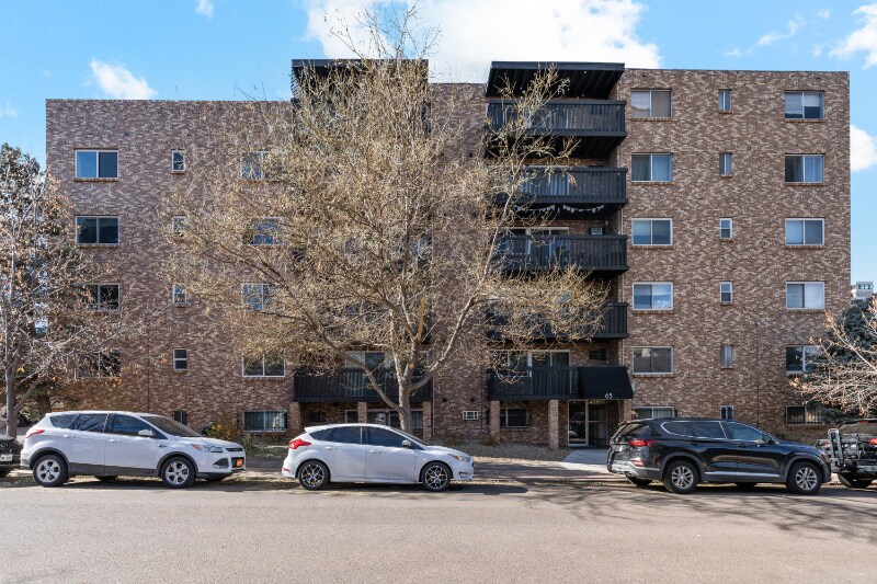 65 N Clarkson St in Denver, CO - Building Photo