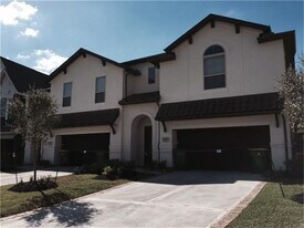 19 Daffodil Meadow Pl in Tomball, TX - Building Photo