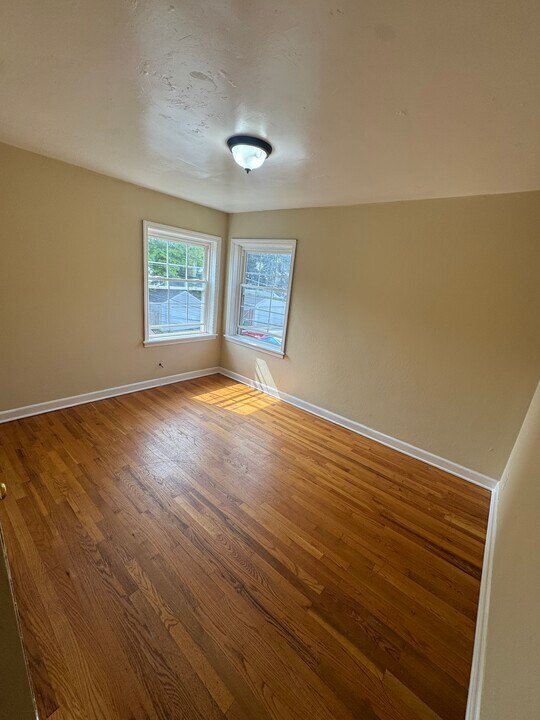 2921 N 76th St, Unit 4 in Milwaukee, WI - Building Photo