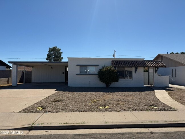 153 E Hoover Ave in Mesa, AZ - Building Photo - Building Photo