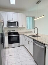 6280 SW 47th Ct in Davie, FL - Foto de edificio - Building Photo
