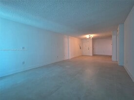 245 18th St in Miami Beach, FL - Building Photo