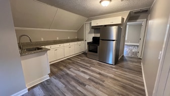 50 Vernon St in Holyoke, MA - Building Photo